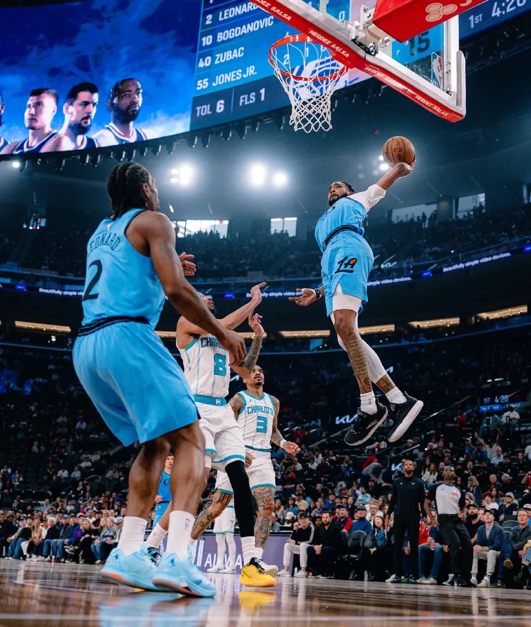 九游体育-Karsa与80激战快船分钟，爆冷胜负难料！，德罗巴焦点对战再创辉煌时刻-九游体育