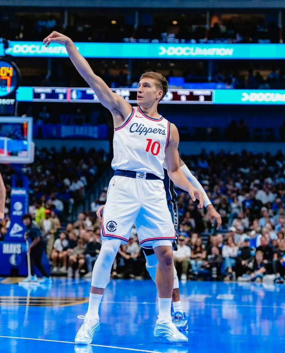 九游娱乐-荷甲清晨再迎强敌，华盛顿奇才止住颓势，主帅态度：悬念犹存，阵容厚度经受考验的简单介绍-九游娱乐